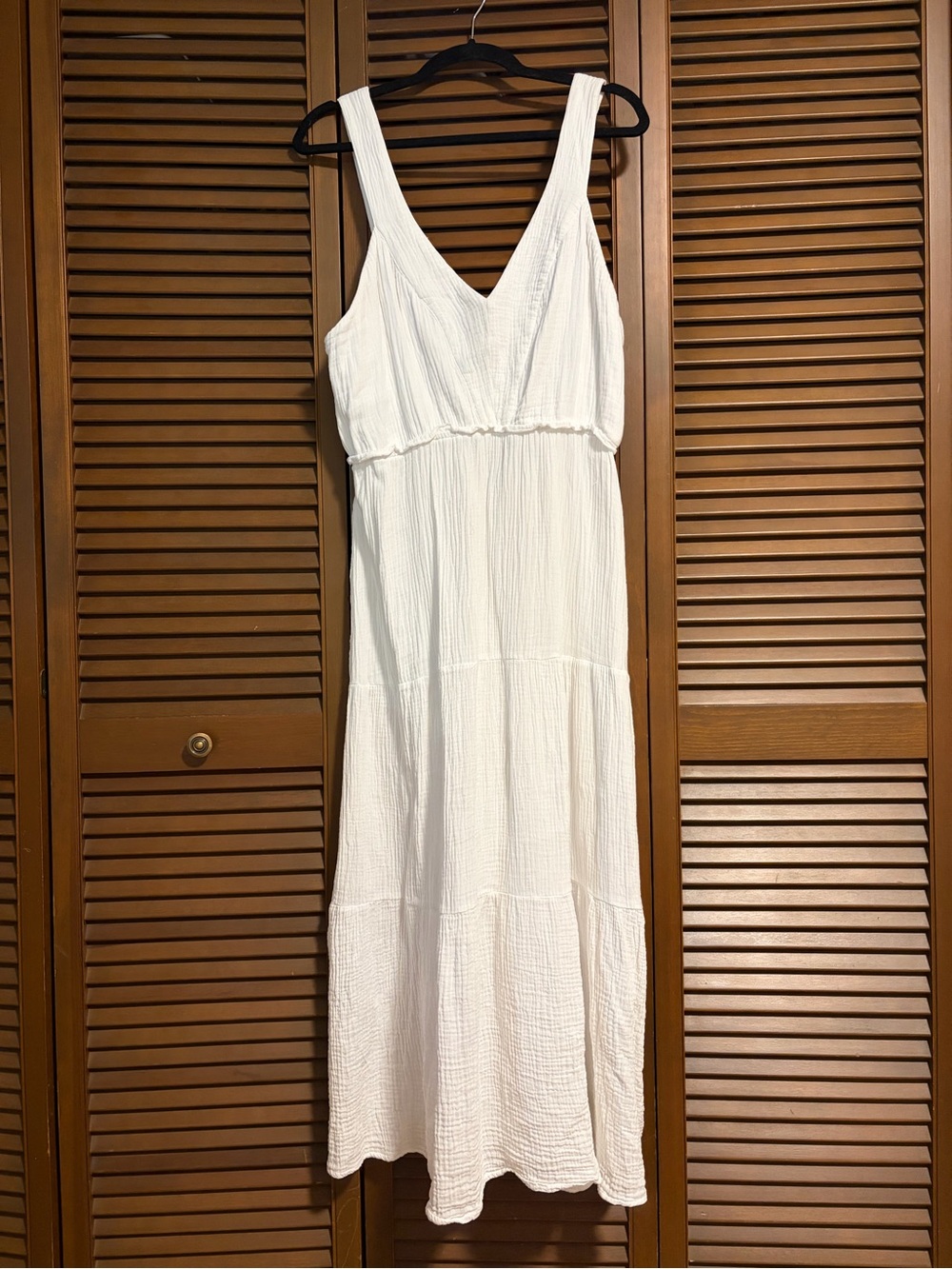 Steve Madden White Textured V-Neck Maxi Dress